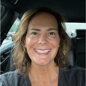 Meet your Posher, Alicia